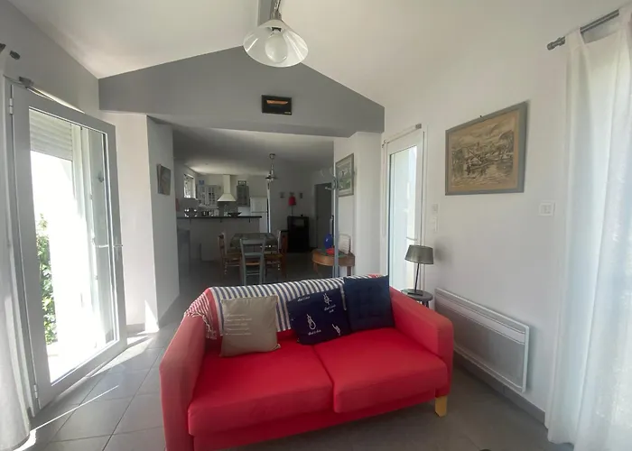 Holiday home Maison Raffinee Au Coeur De La Tranche, Proche Plage, Parking Et Terrasse - Fr-1-22-188 *