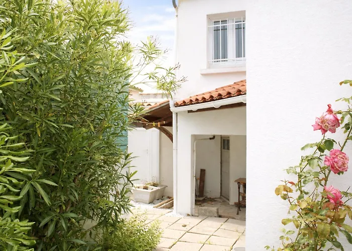 Holiday home Maison Raffinee Au Coeur De La Tranche, Proche Plage, Parking Et Terrasse - Fr-1-22-188 La Tranche-sur-Mer